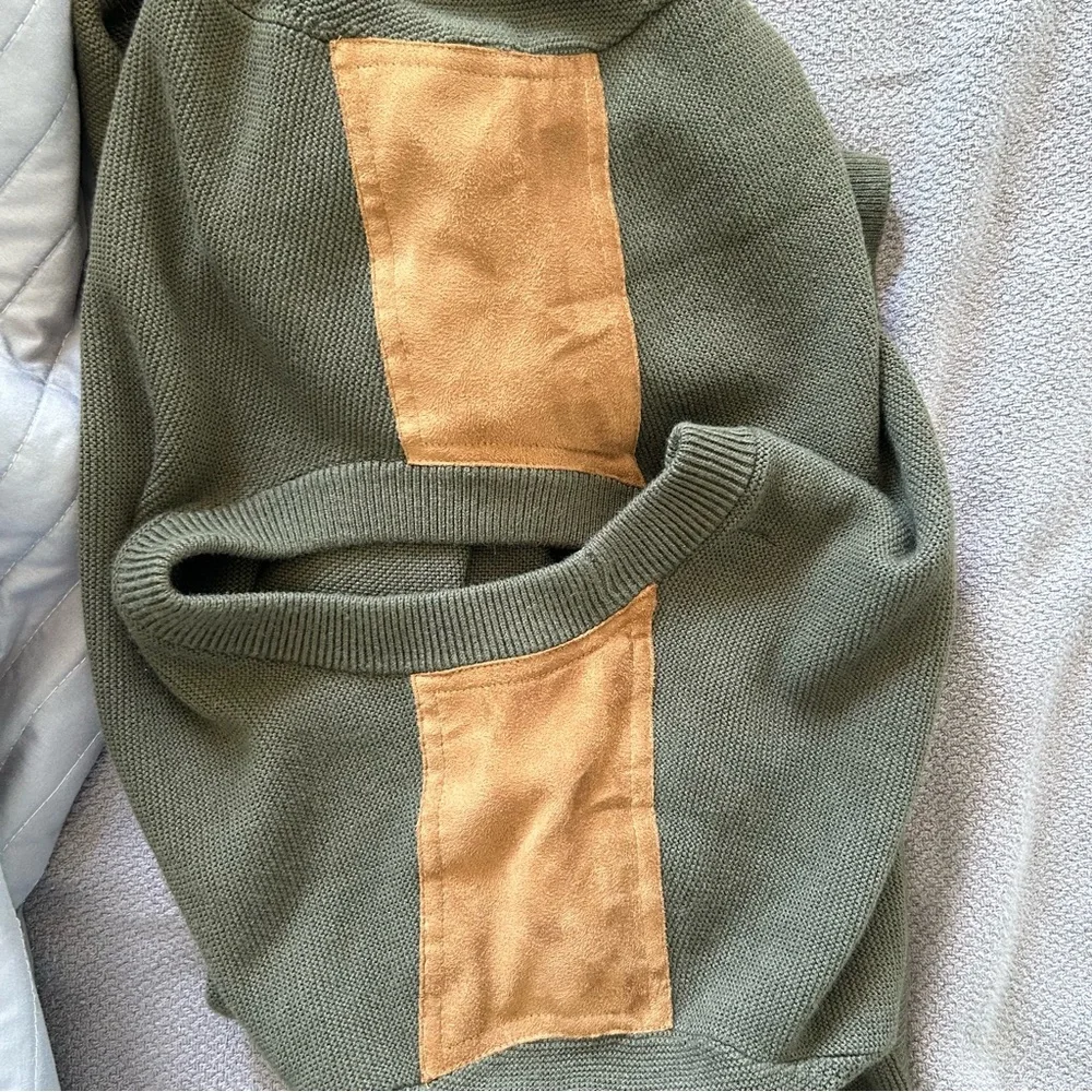 Banana Republic Factory Vegan Suede Patch Sweater Olive Green Large